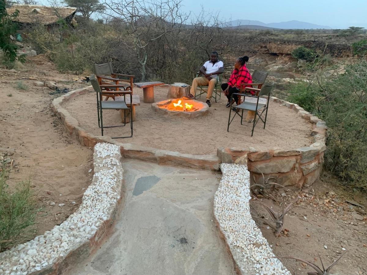 Lion'S Cave Camp, Samburu Villa Archers Post Luaran gambar