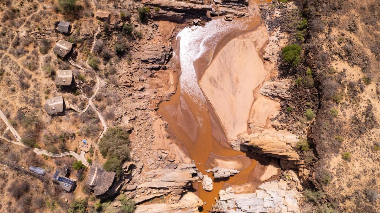 Lion'S Cave Camp, Samburu Villa Archers Post Luaran gambar