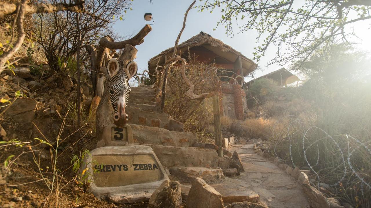Lion'S Cave Camp, Samburu Villa Archers Post Luaran gambar