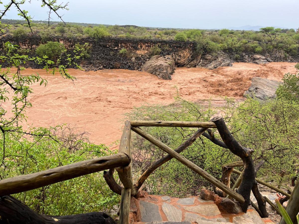 Lion'S Cave Camp, Samburu Villa Archers Post Luaran gambar