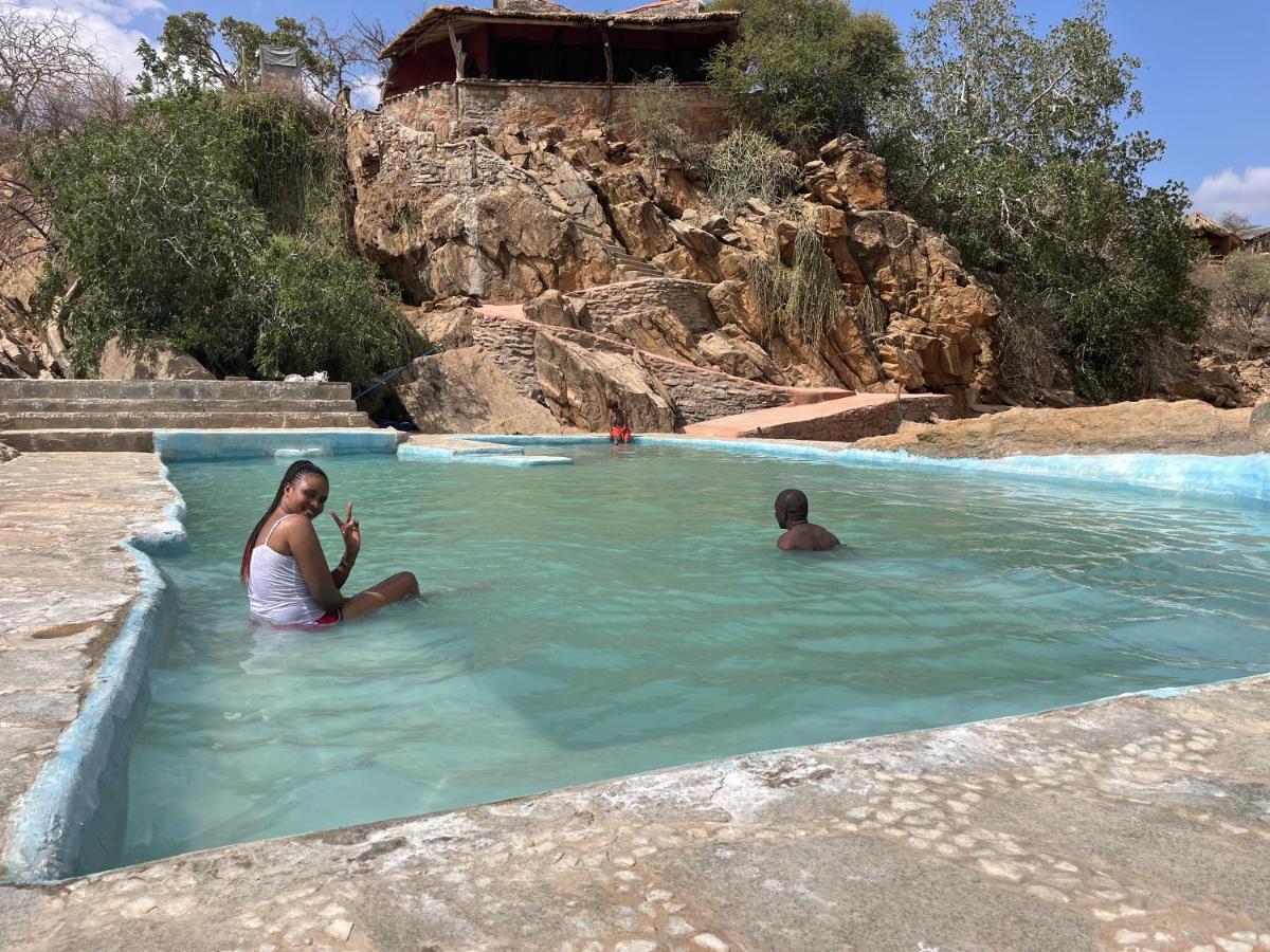 Lion'S Cave Camp, Samburu Villa Archers Post Luaran gambar