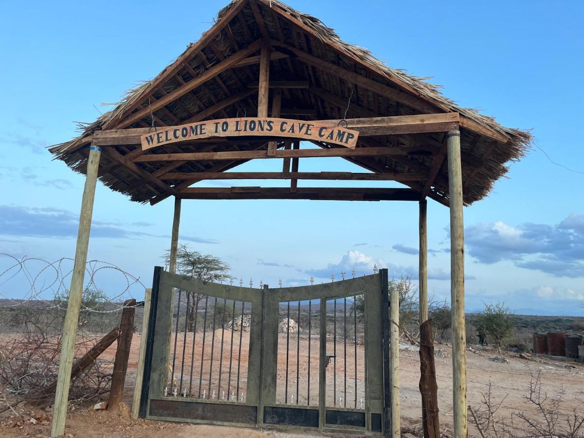 Lion'S Cave Camp, Samburu Villa Archers Post Luaran gambar