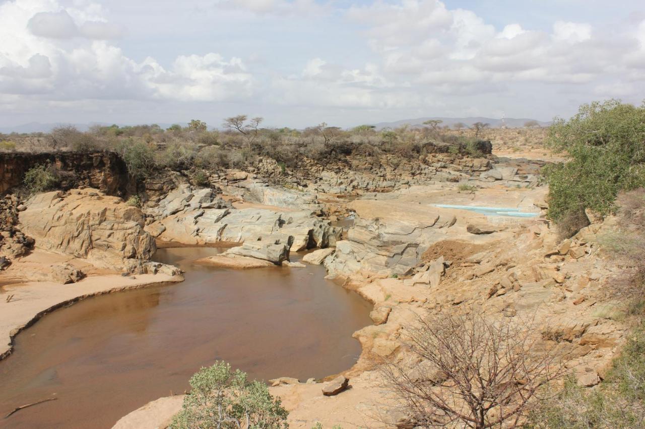 Lion'S Cave Camp, Samburu Villa Archers Post Luaran gambar