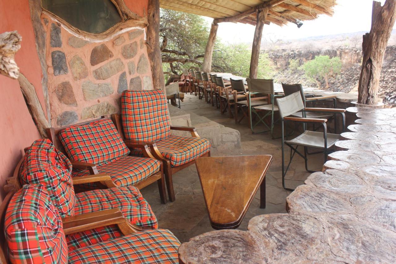Lion'S Cave Camp, Samburu Villa Archers Post Luaran gambar