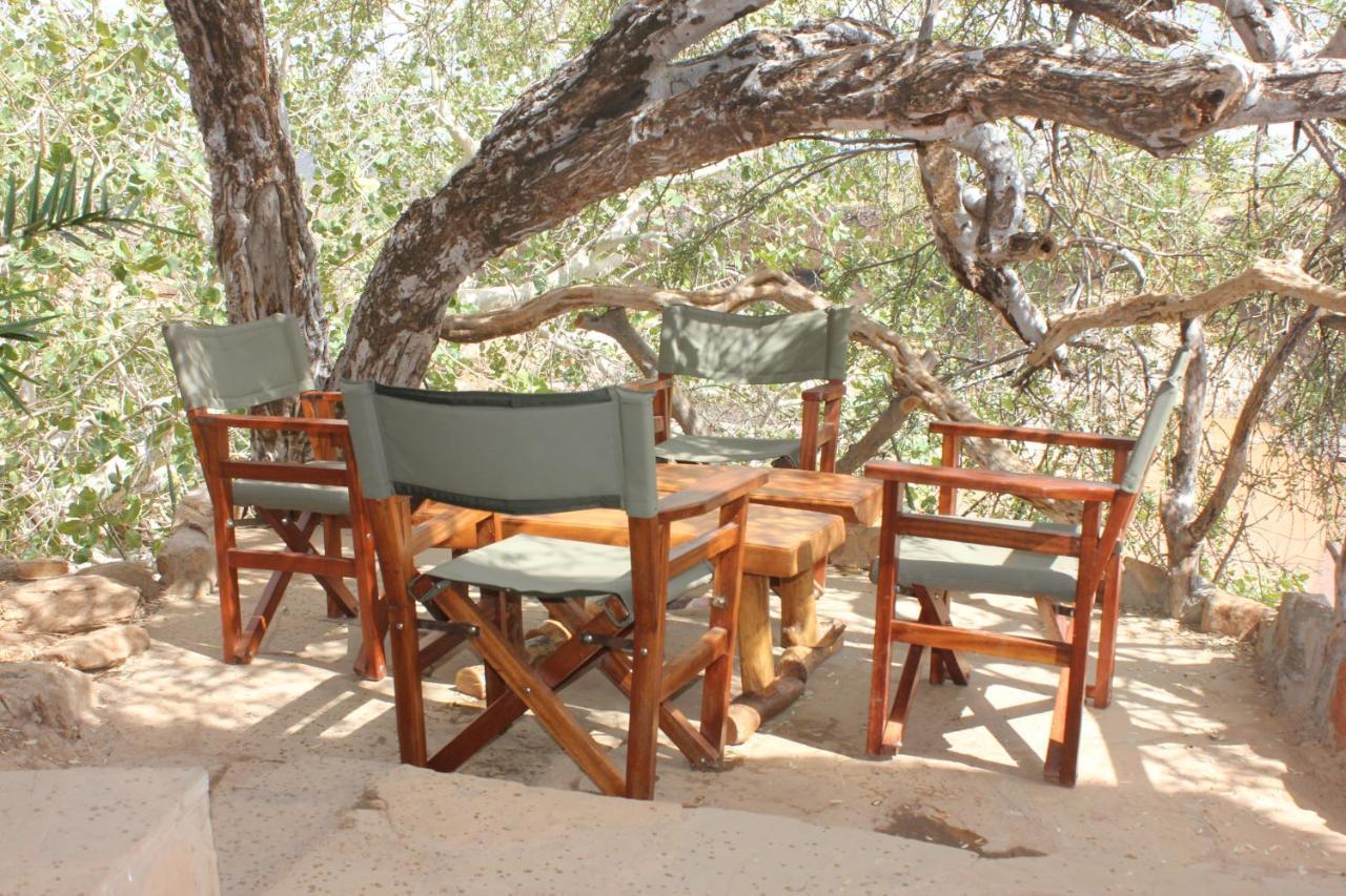Lion'S Cave Camp, Samburu Villa Archers Post Luaran gambar